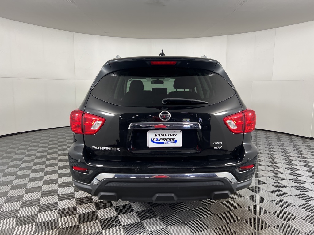 2019 Nissan Pathfinder SV photo 7