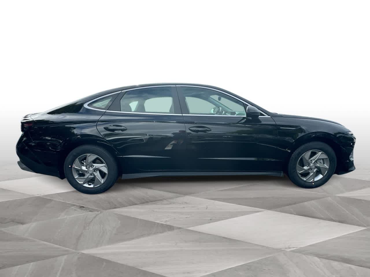 2026 Hyundai Sonata SE photo 8