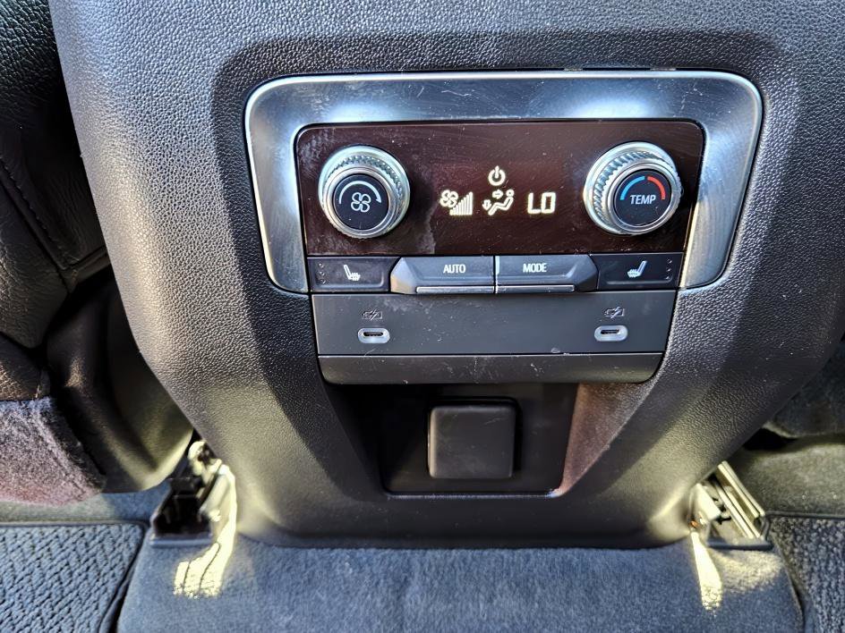 2021 Gmc Yukon Denali photo 9