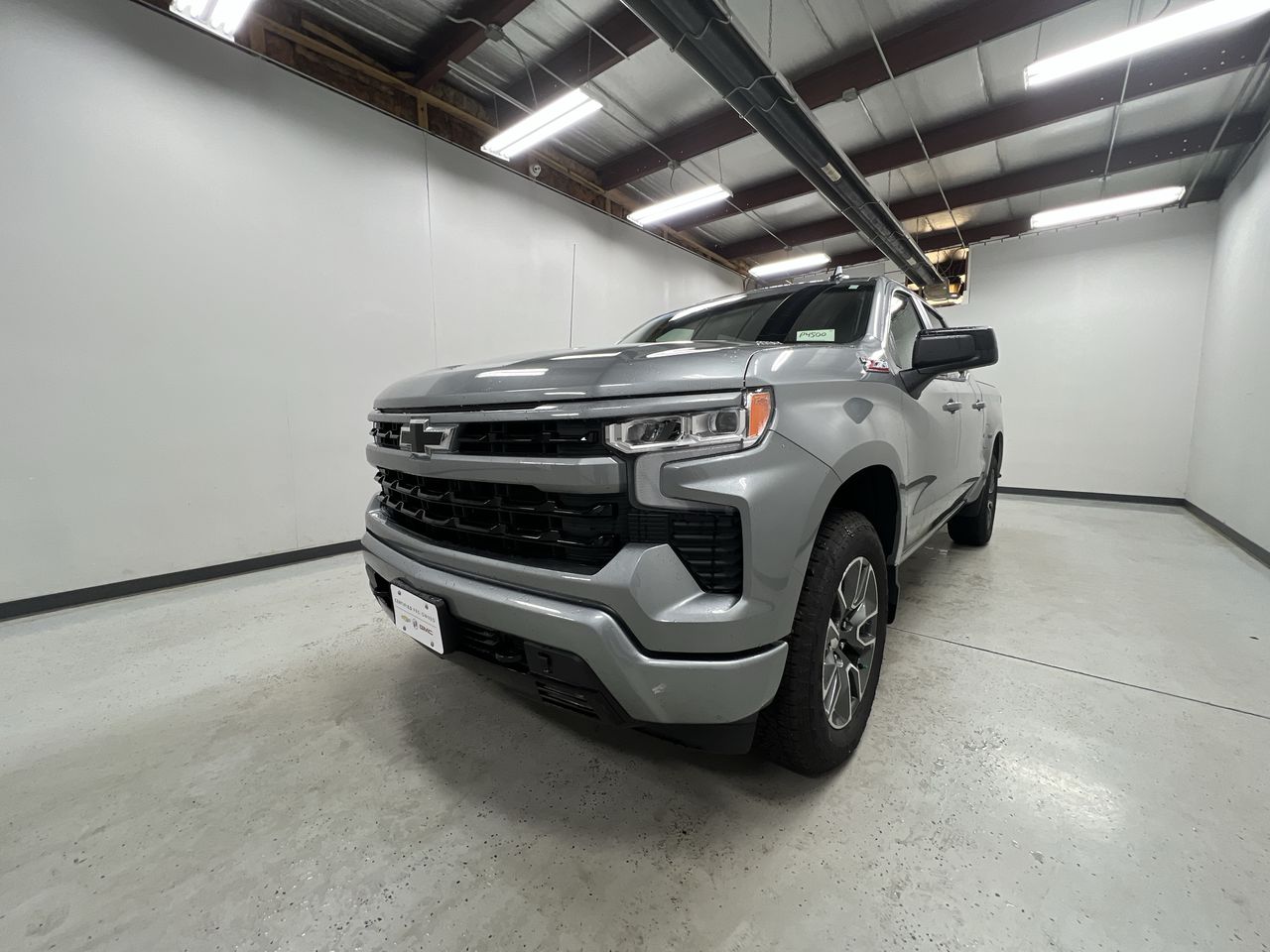 2025 Chevrolet Silverado 1500 RST photo 4