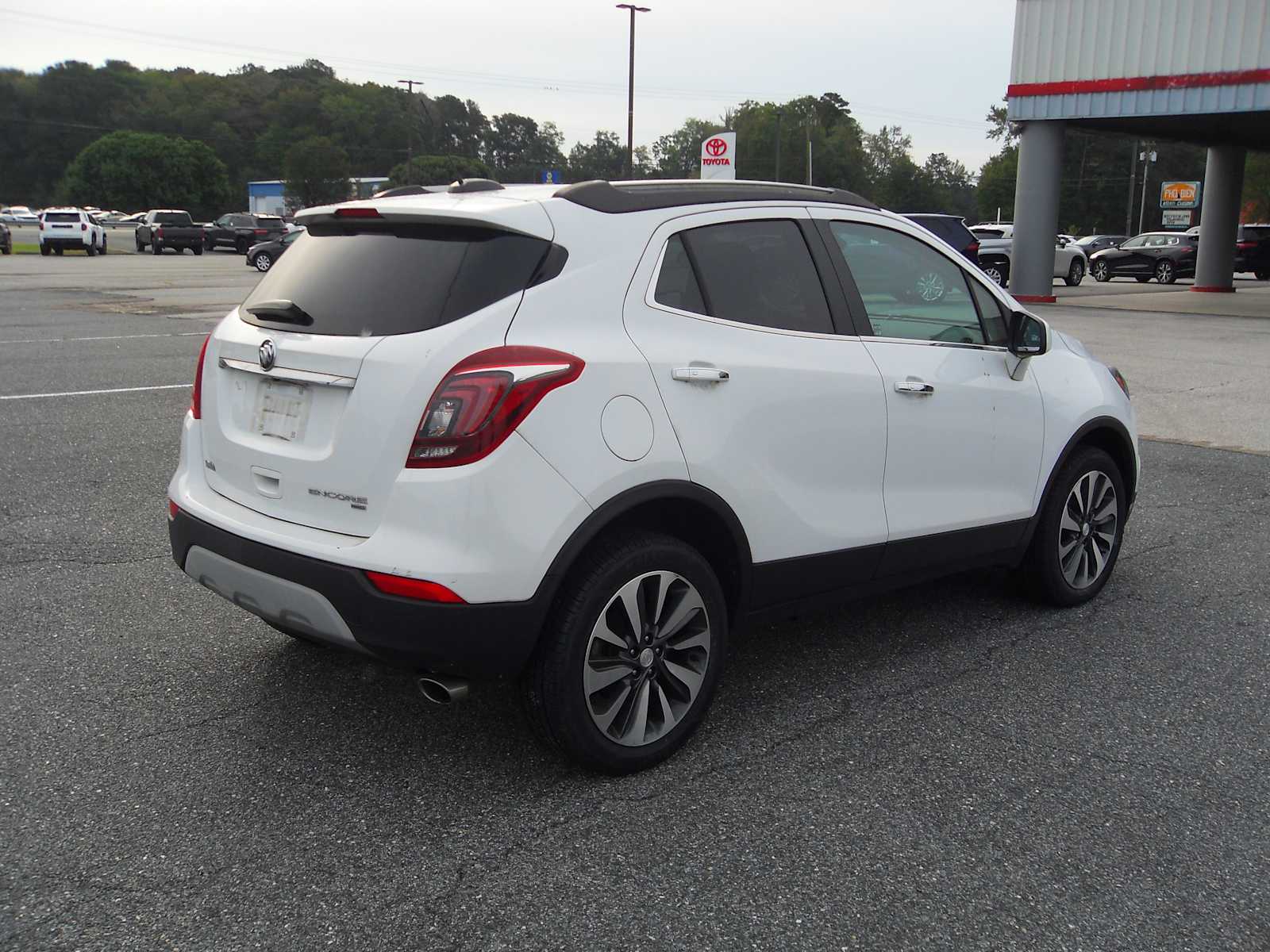 2022 Buick Encore Preferred photo 4