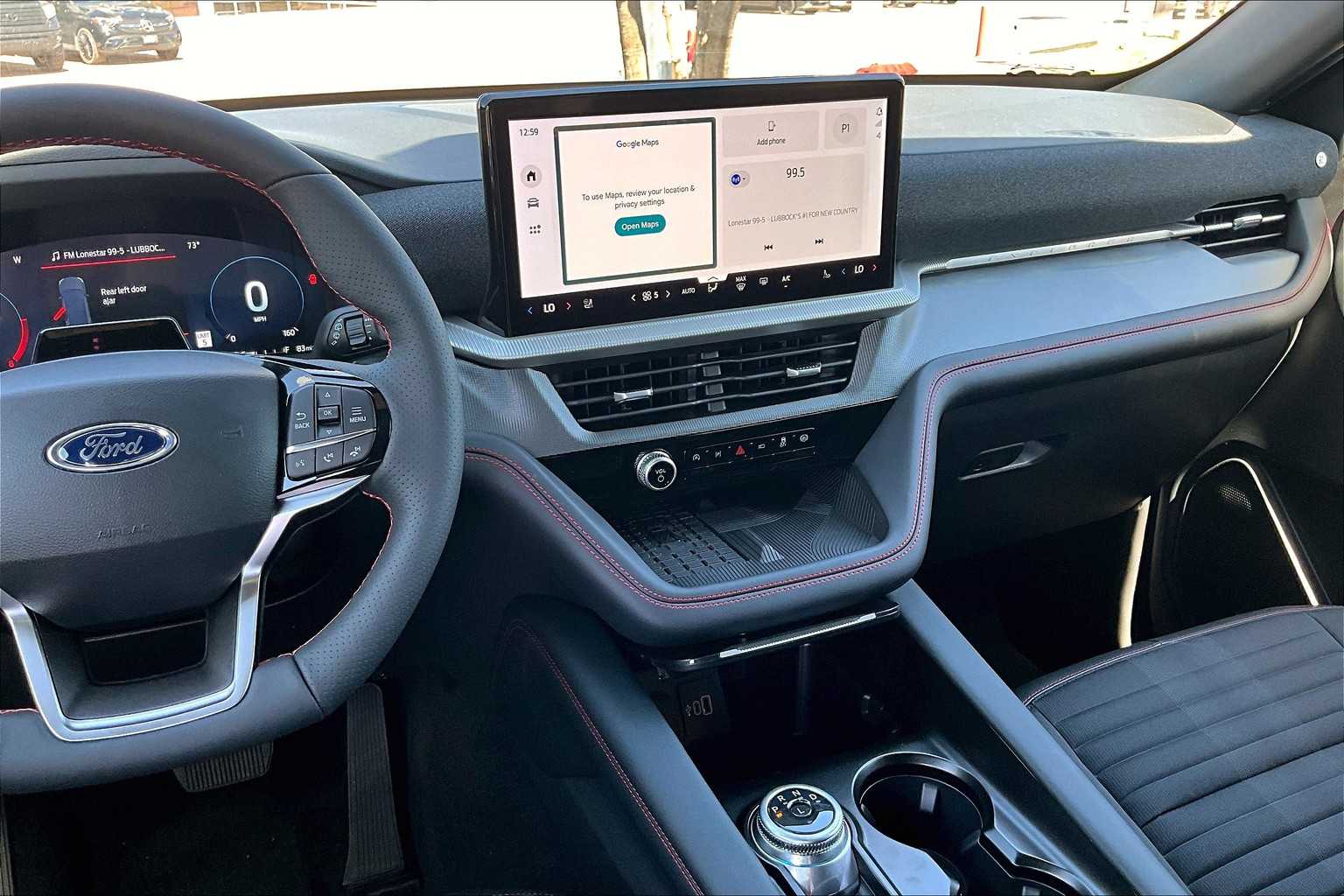 2025 Ford Explorer ST-Line photo 4