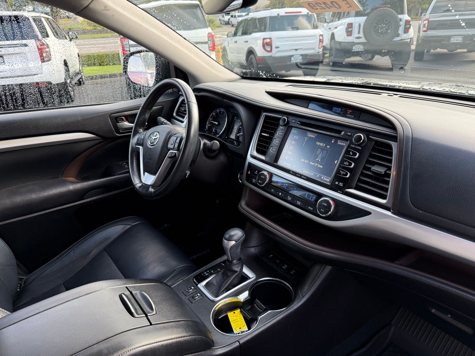 2017 Toyota Highlander XLE photo 8