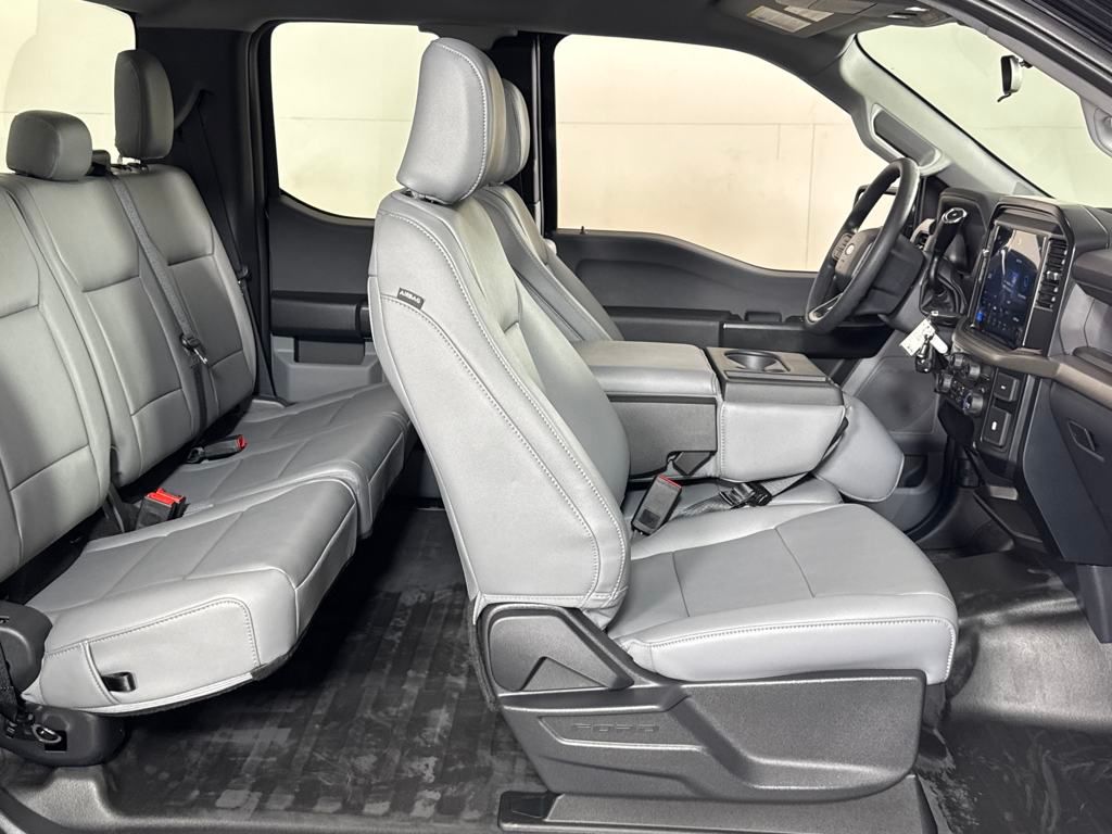 2025 Ford F-150 XL photo 19