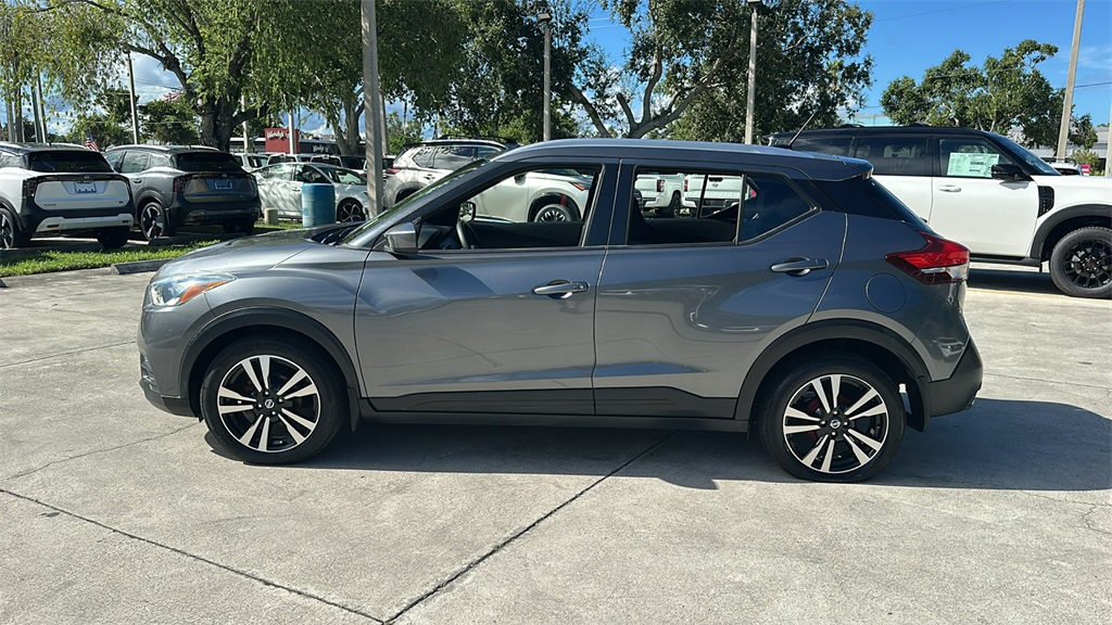 2019 Nissan Kicks SV photo 4