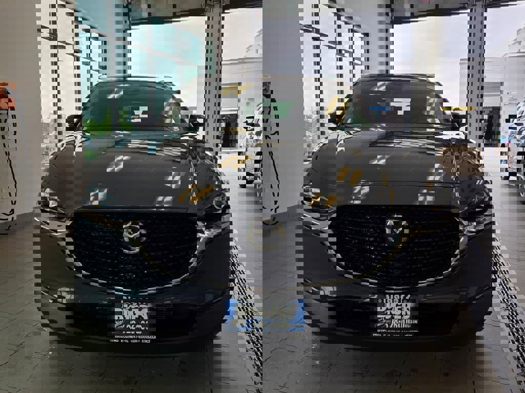 3MVDMBCMXRM652102