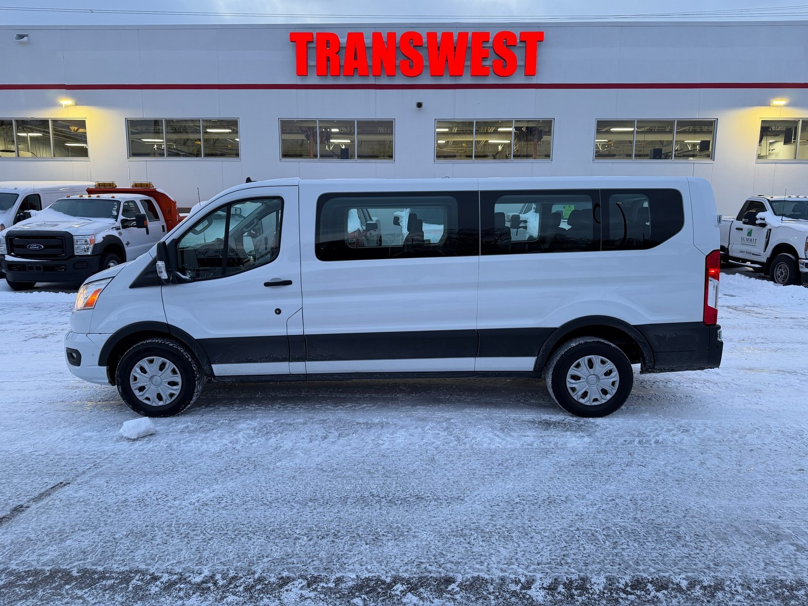 Used 2022 Ford Transit Passenger Van XLT with VIN 1FBAX2Y87NKA44518 for sale in Minneapolis, Minnesota