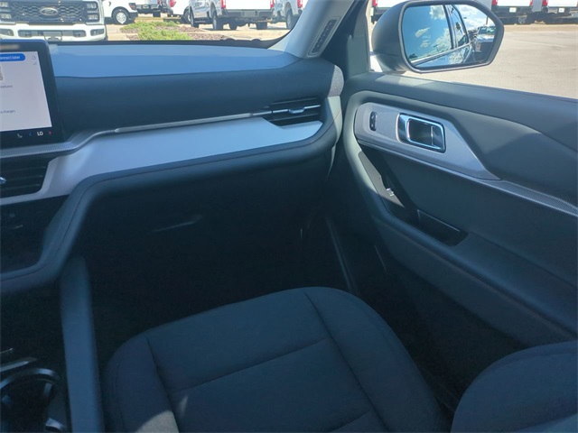 2025 Ford Explorer photo 15