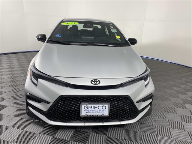 2025 Toyota Corolla SE photo 2