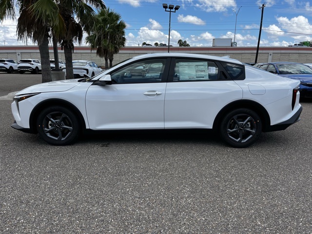 2025 Kia K4 LXS photo 4