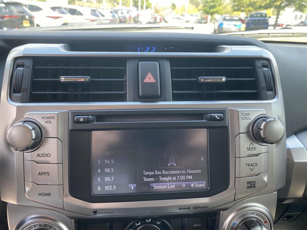 2018 Toyota 4Runner SR5 photo 16