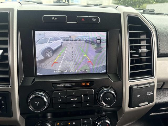 2021 Ford F-350 photo 21