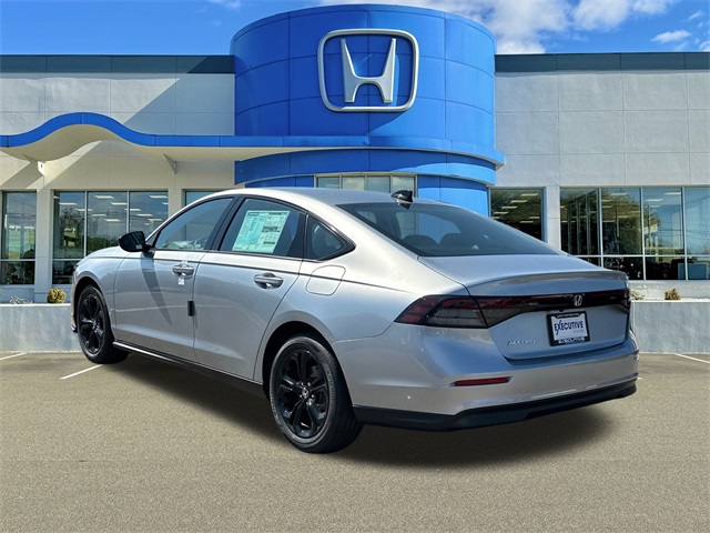 2025 Honda Accord 1.5T SE photo 2