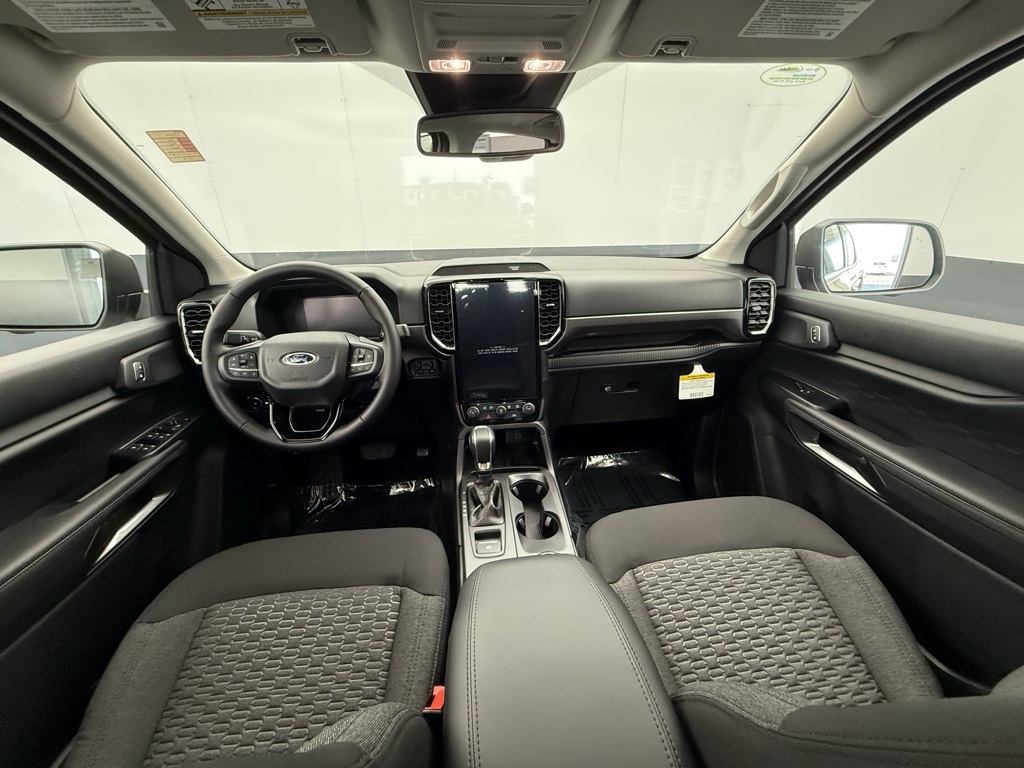 2025 Ford Ranger XLT photo 2