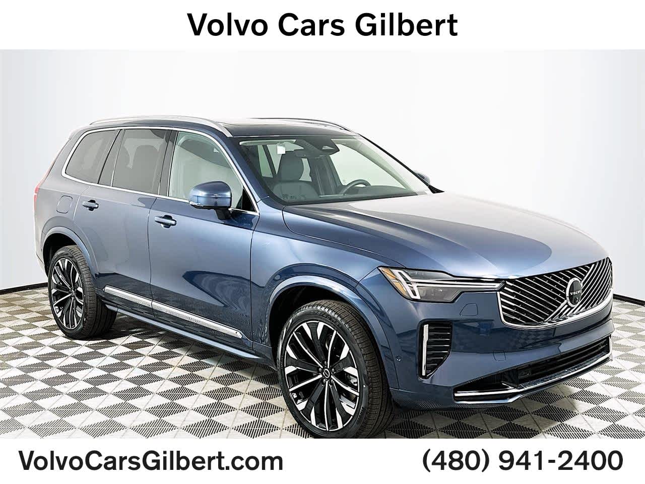 2025 Volvo XC90 Plus's photo