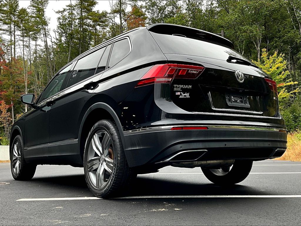 2021 Volkswagen Tiguan SEL photo 3