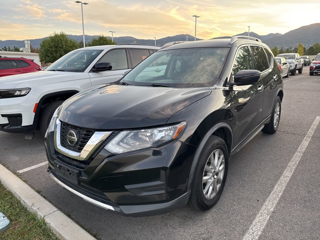2018 Nissan Rogue SV photo 19