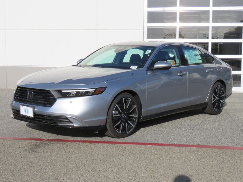 2025 Honda Accord Hybrid Touring's photo