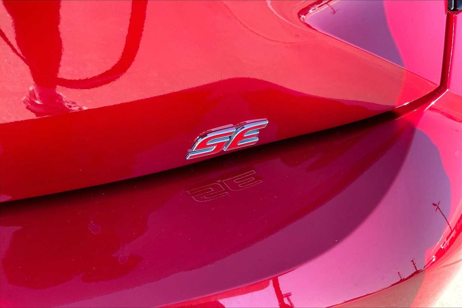 2023 Toyota Corolla SE photo 9