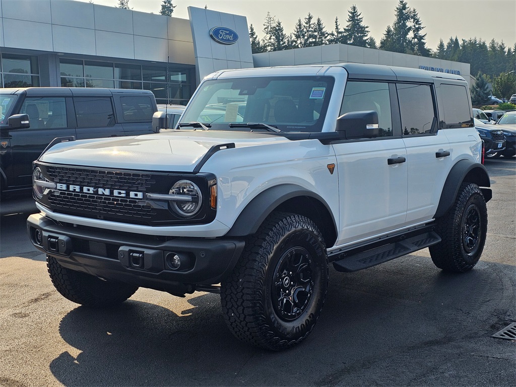 2025 Ford Bronco Badlands photo 3
