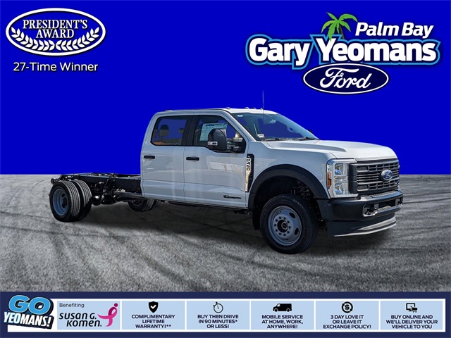 2025 Ford F-450 Super Duty Chassis Cab XL's photo
