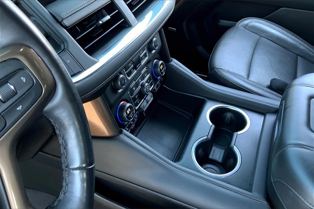 2023 Chevrolet Suburban High Country photo 16
