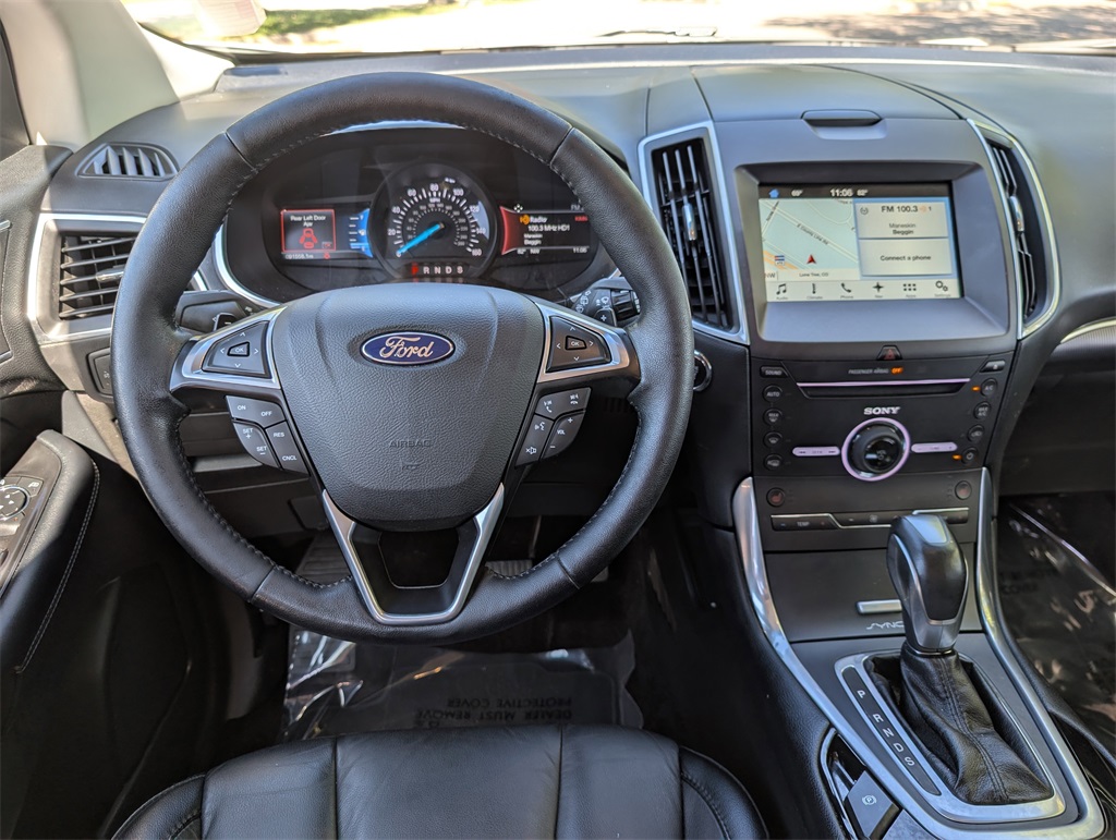 2016 Ford Edge Titanium photo 15
