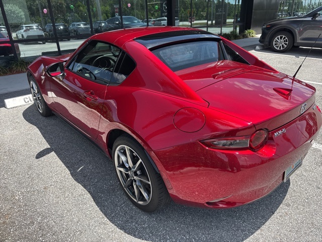 2022 Mazda MX-5 Miata RF Miata Grand Touring photo 3