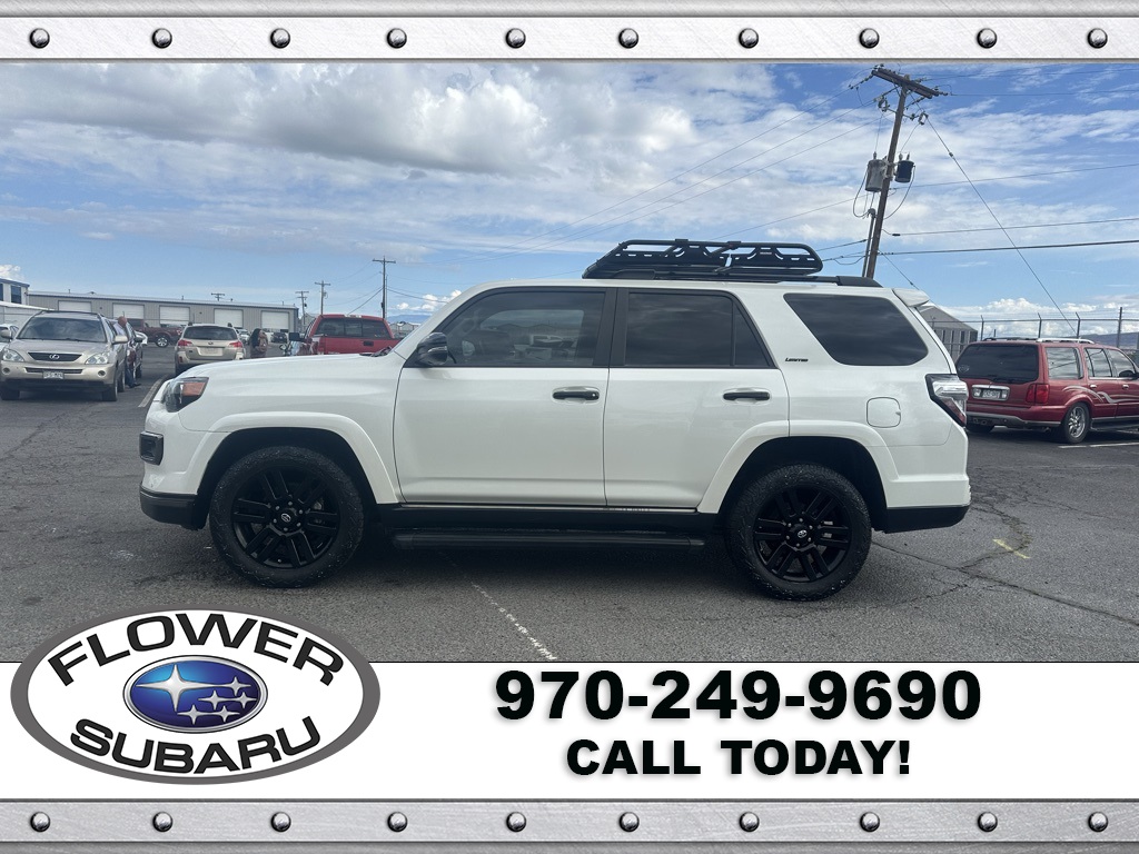 2020 Toyota 4Runner SR5 photo 4