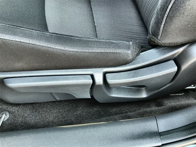 2024 Nissan Sentra SV photo 3