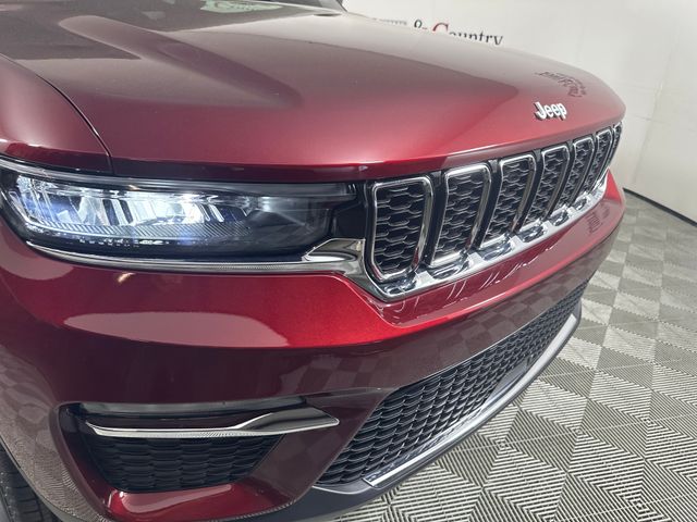 2025 Jeep Grand Cherokee Limited photo 10