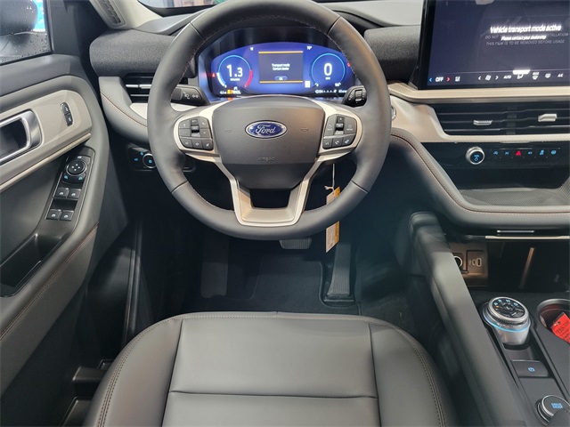 2025 Ford Explorer photo 23