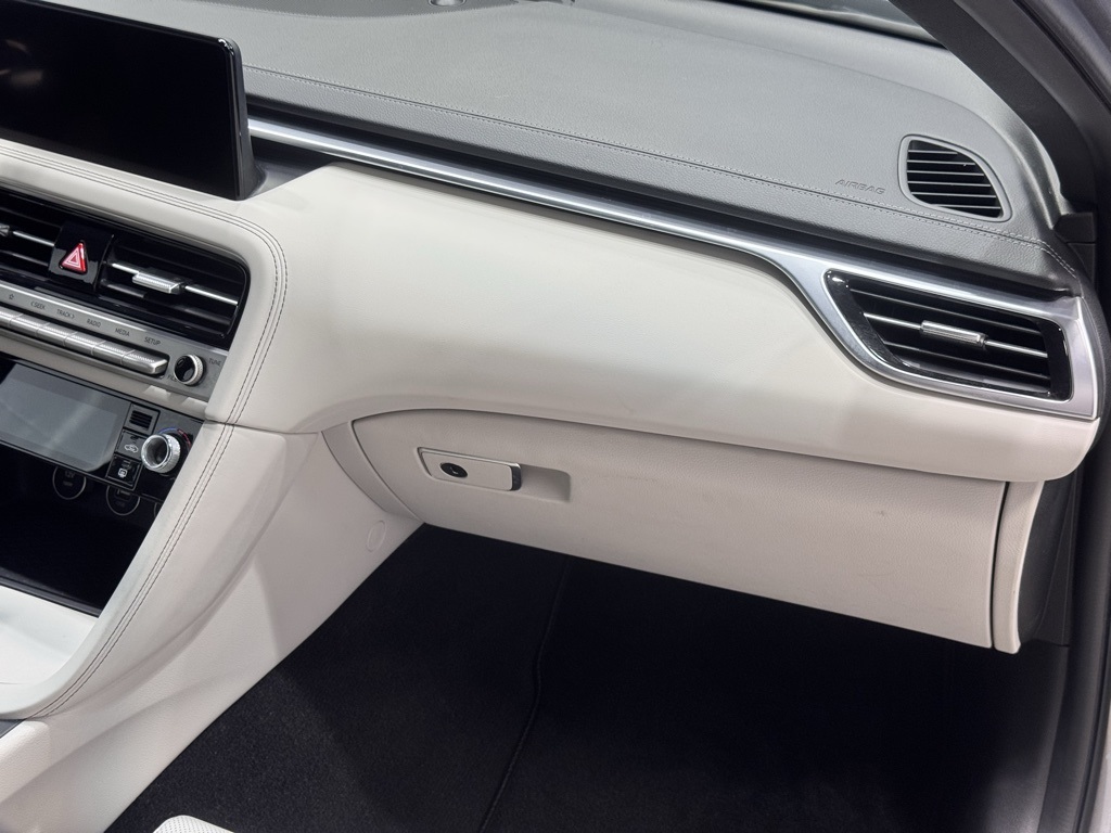2025 Genesis G70 2.5T photo 27