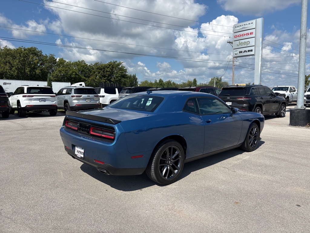 2022 Dodge Challenger GT photo 3