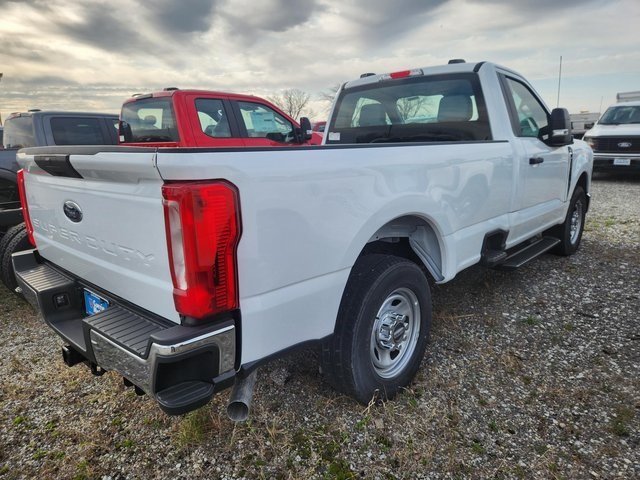 2023 Ford F-350 XL photo 5