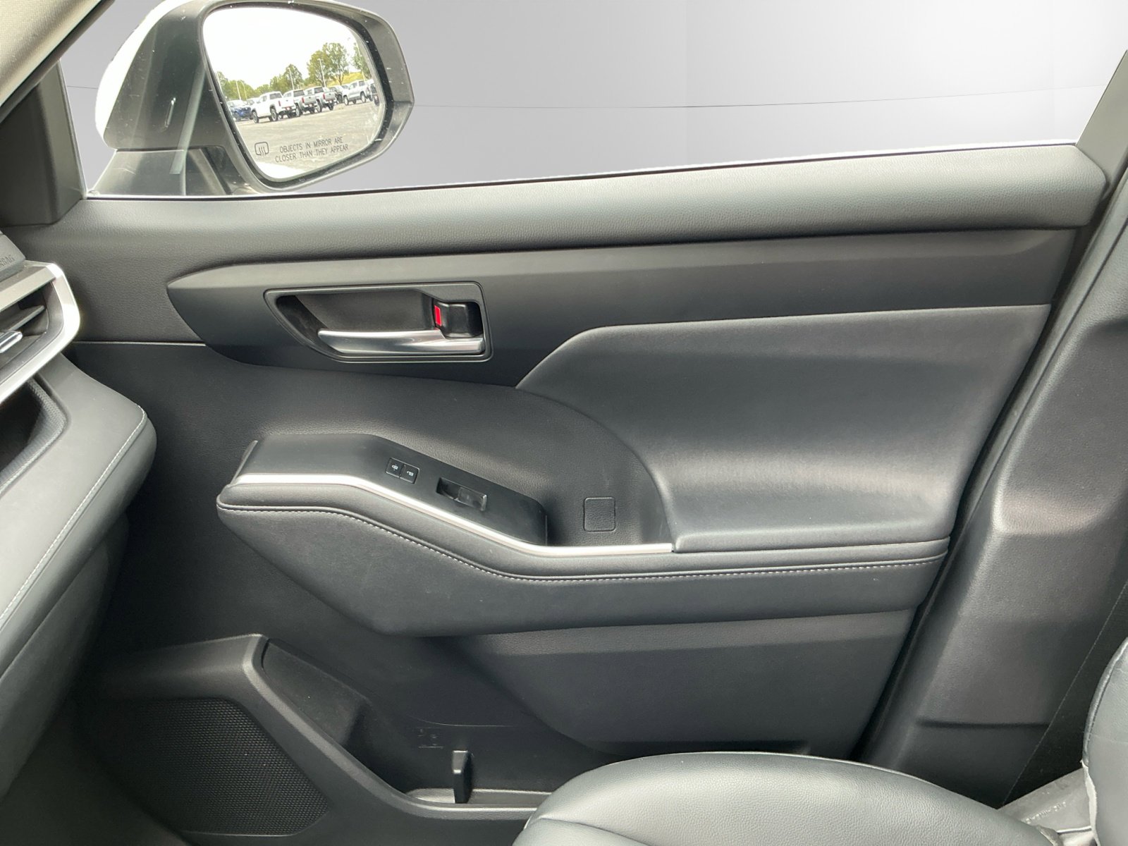 2021 Toyota Highlander Hybrid XLE photo 12