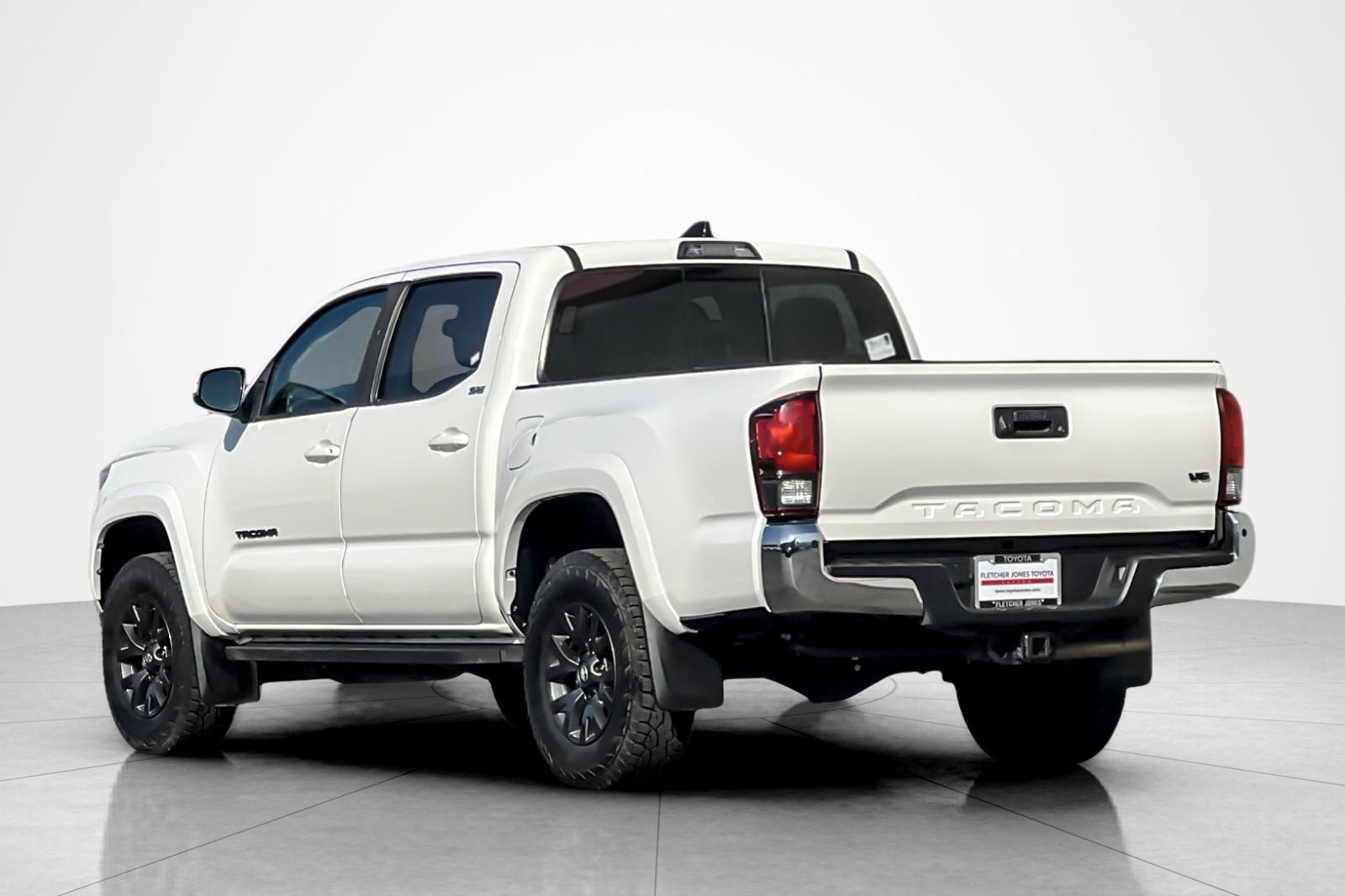 2020 Toyota Tacoma SR5 photo 3