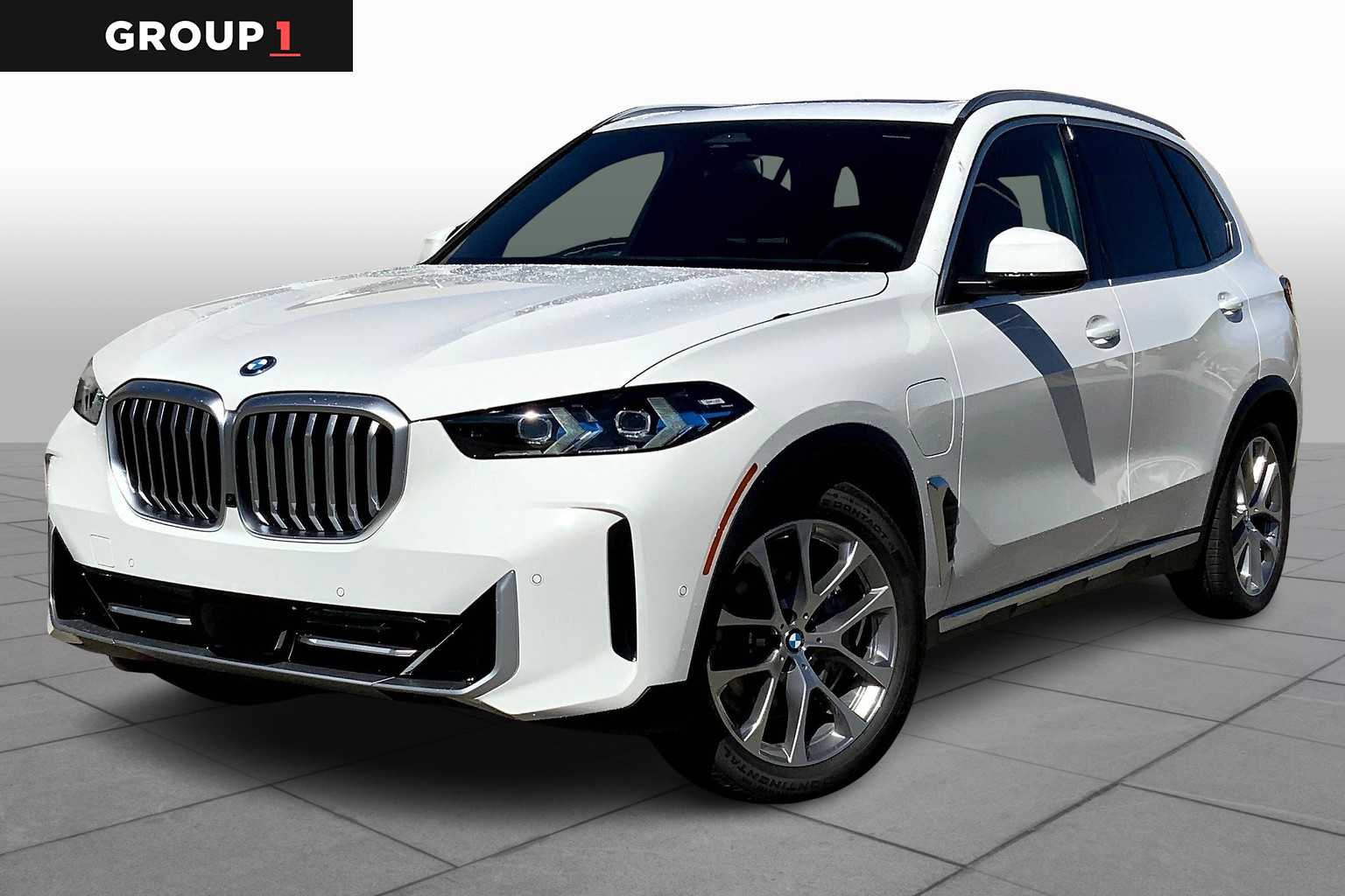 2026 BMW X5 50e's photo