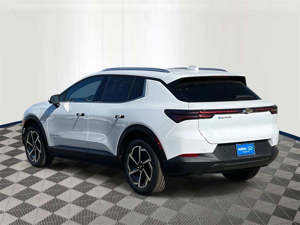 2026 Chevrolet Equinox EV 1LT photo 4