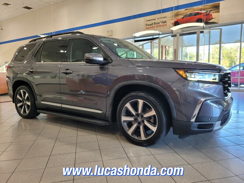 2023 Honda Pilot Elite photo 3