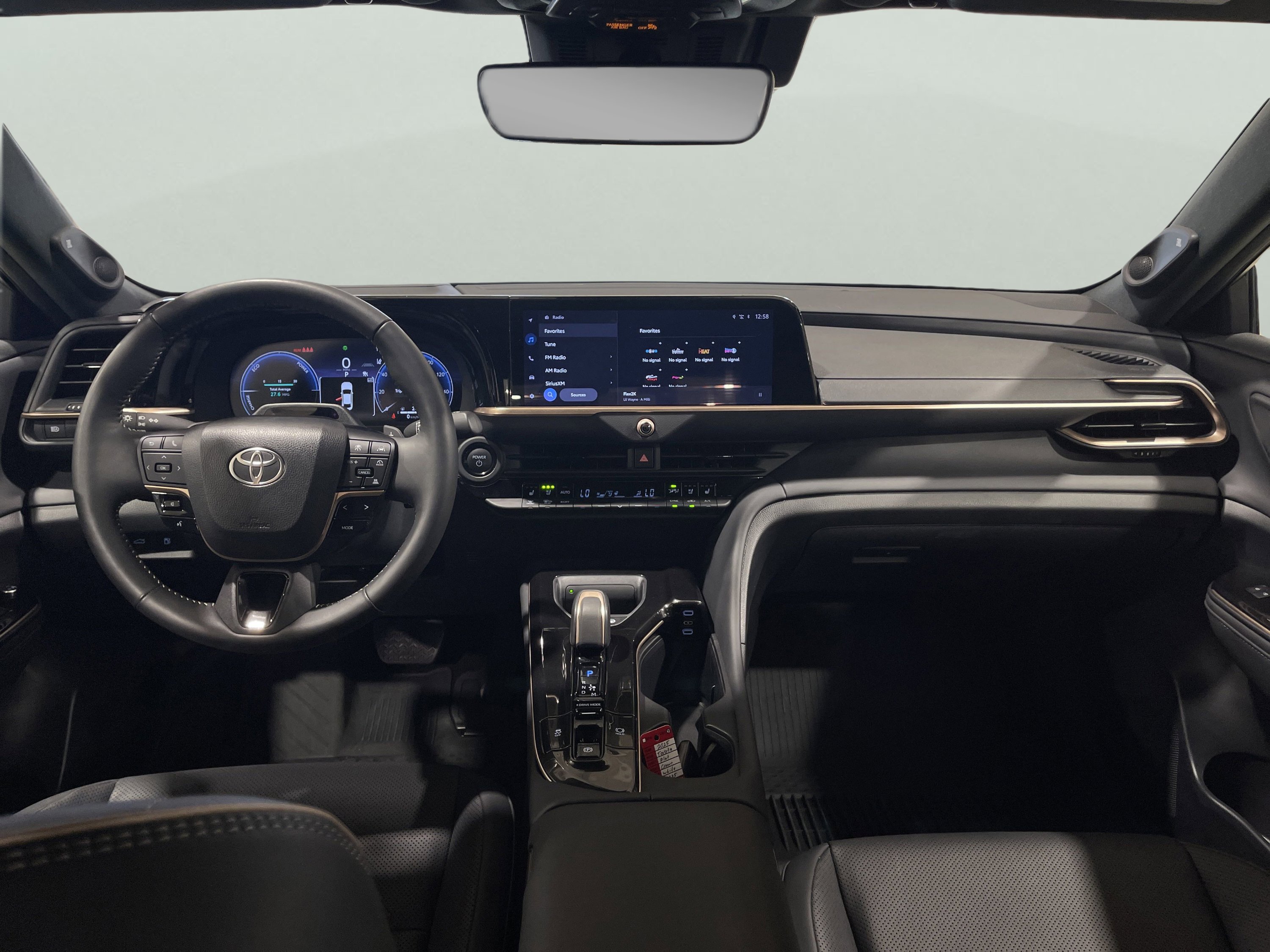 2025 Toyota Crown Platinum photo 8