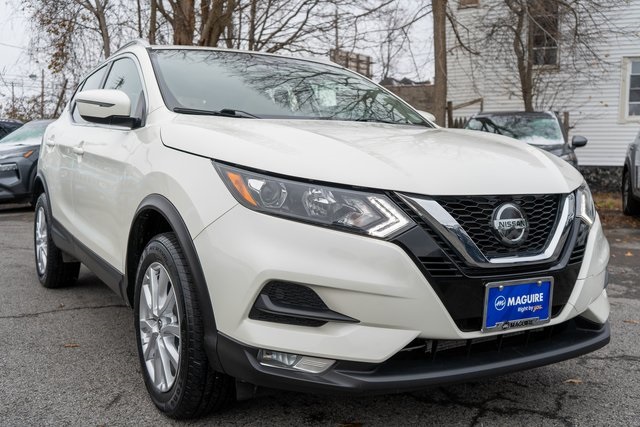 2022 Nissan Rogue Sport SV photo 4