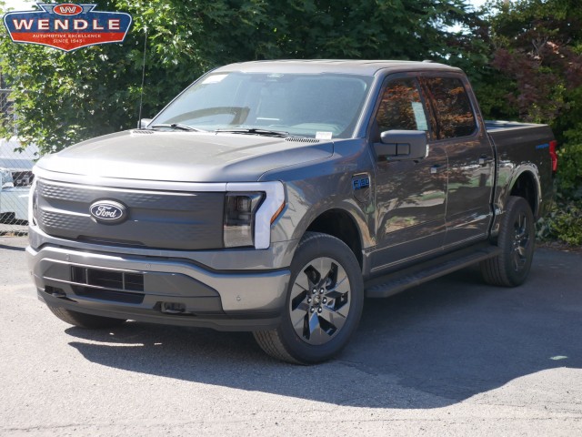 2025 Ford F-150 Lightning Flash's photo