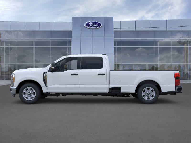 2026 Ford F-250 XLT photo 3
