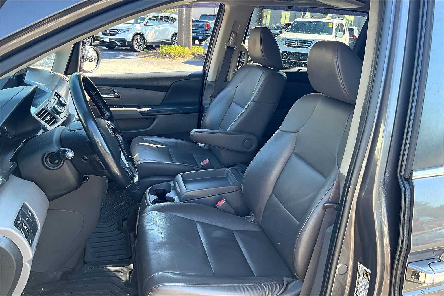 2016 Honda Odyssey EX-L photo 7