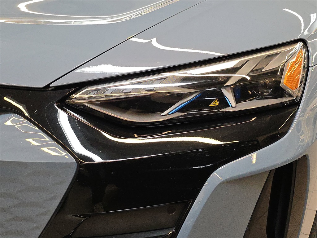 2023 Audi e-tron GT Prestige photo 28