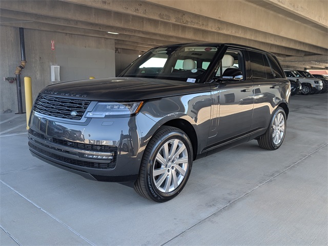 2025 Land Rover Range Rover SE photo 2