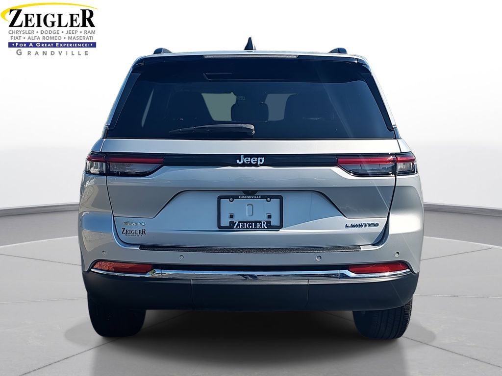 2022 Jeep Grand Cherokee Limited photo 3