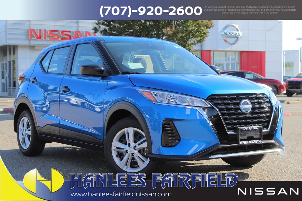 2025 Nissan KICKS PLAY Base's photo