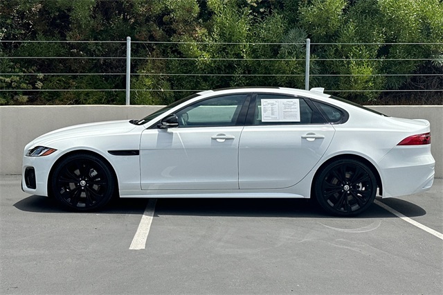 2024 Jaguar XF P250 R-Dynamic SE photo 2